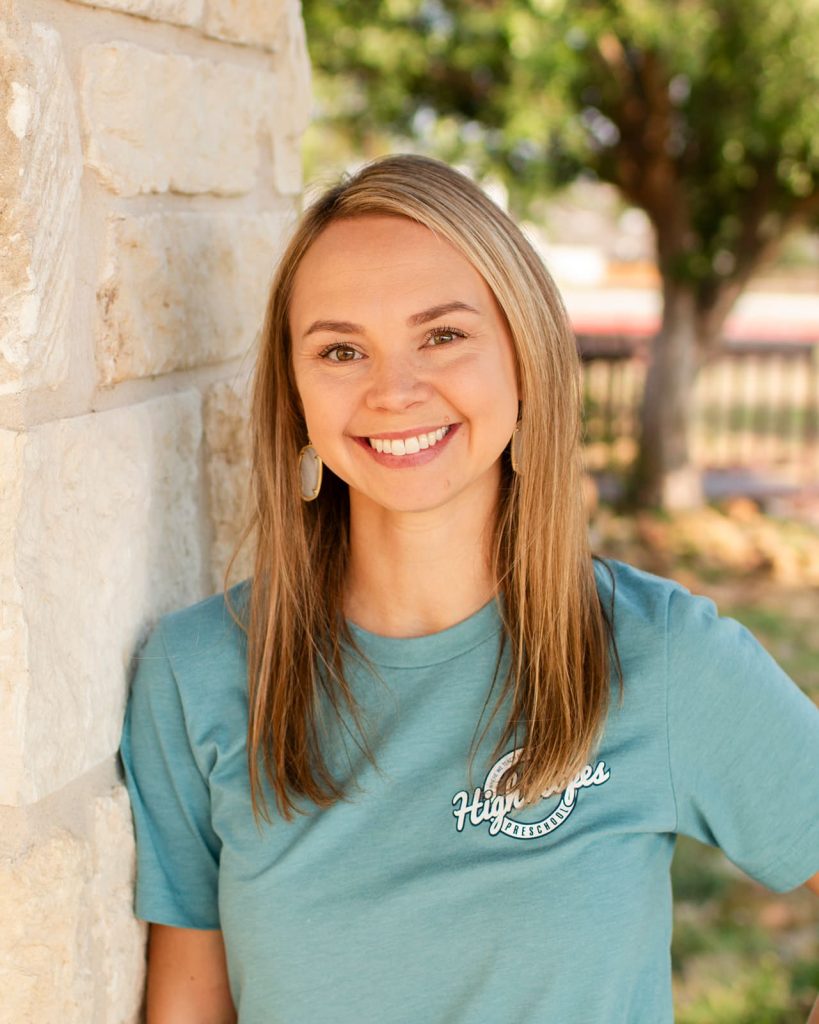 Photo of Ms. Linsey​